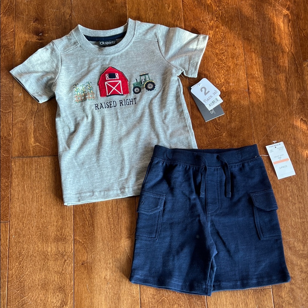 CR Sports 2-piece shorts set, Farm Boy, Size 2T, Green Tractor, NEW